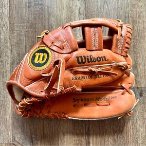 Wilson A2335 Eddie Murray Signature Model Right Hand Throw Baseball Glove